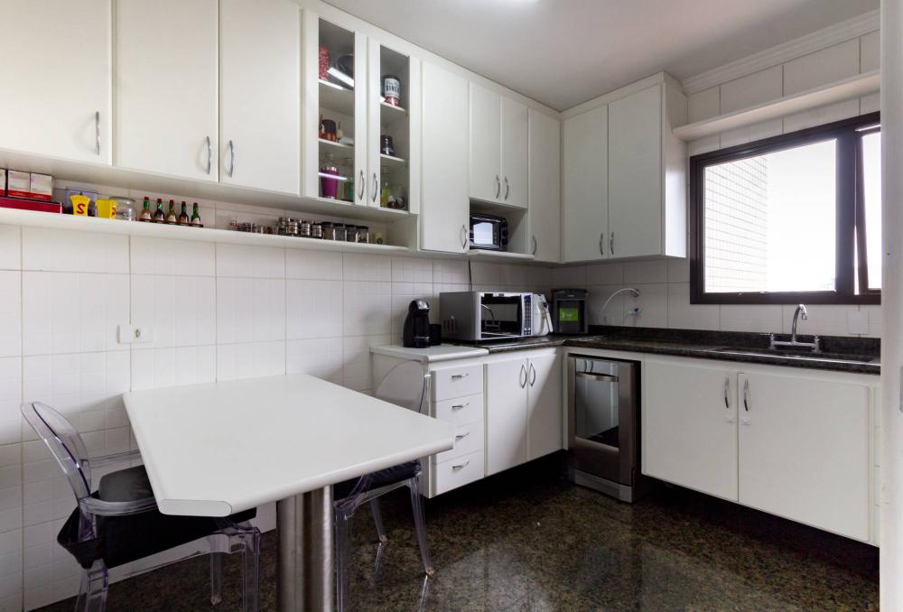 Apartamento, 3 quartos, 140 m² - Foto 32