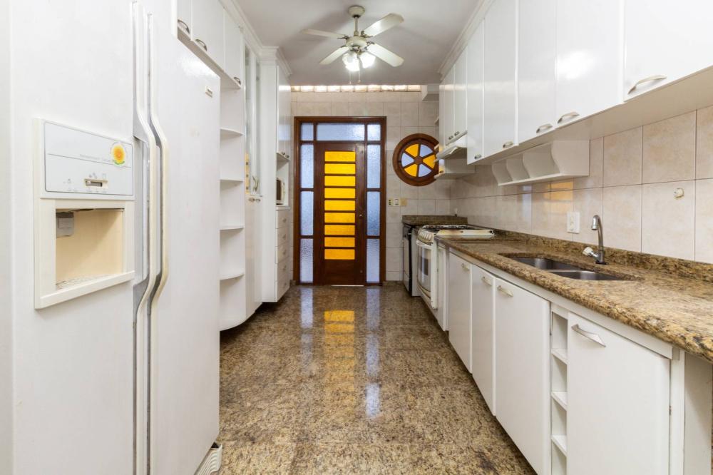 Casa, 3 quartos, 285 m² - Foto 23